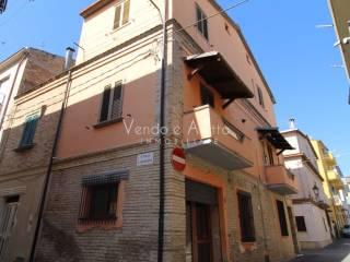 Terratetto unifamiliare 150 m², buono stato, Centro, San Salvo — foto 10 di 23