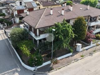 Villa plurifamiliare via Della Pace 3, Centro, San Bonifacio — foto 10 di 34