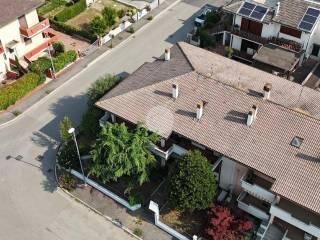Villa plurifamiliare via Della Pace 3, Centro, San Bonifacio — foto 2 di 34