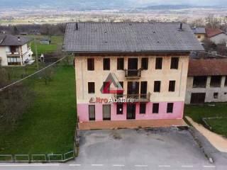 Villa unifamiliare 300 m², Borgo Valbelluna — foto 18 di 28