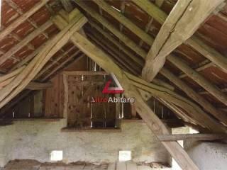 Cascina frazione Sommacosta, 7 -13, Alpago — foto 5 di 25