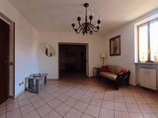 Bilocale buono stato, primo piano, Centro, Codogno — foto 2 di 8