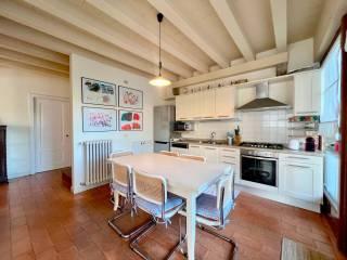 Appartamento via Costafredda 1, Centro, Colognola Ai Colli — foto 5 di 47