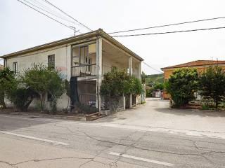 Terratetto unifamiliare 252 m², da ristrutturare, Miglianico — foto 14 di 17