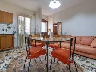 Terratetto unifamiliare 252 m², da ristrutturare, Miglianico — foto 10 di 17