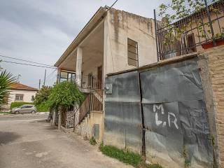 Terratetto unifamiliare 252 m², da ristrutturare, Miglianico — foto 16 di 17