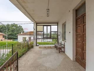 Terratetto unifamiliare 252 m², da ristrutturare, Miglianico — foto 4 di 17