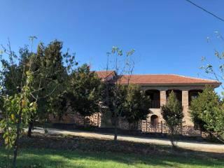 Villa plurifamiliare Strada San Pietro, Nizza Monferrato