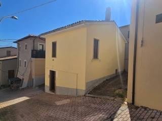 Terratetto unifamiliare via per Vallesindola 5, Bagno - Monticchio, L'Aquila — foto 4 di 28
