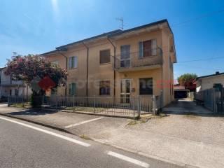 Terratetto unifamiliare via Roma, 150, Centro, Salizzole — foto 4 di 14