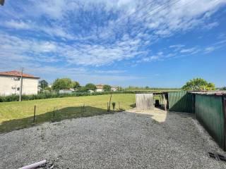 Villa bifamiliare via Mocenigo 6, Centro, Fossalta di Portogruaro — foto 2 di 14