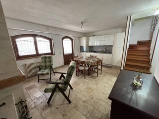 Villa a schiera via Oppieto Snc, Pescasseroli