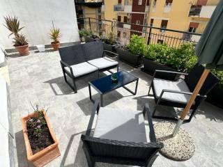 Stanza singola via Eugenio l'Emiro 5, Palermo