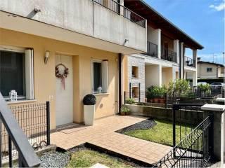 Appartamento via sille, 11, Carrè — foto 23 di 27