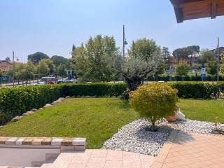 Villa unifamiliare, ottimo stato, 190 m², Moniga del Garda — foto 9 di 11