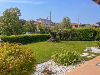 Villa unifamiliare, ottimo stato, 190 m², Moniga del Garda — foto 8 di 11