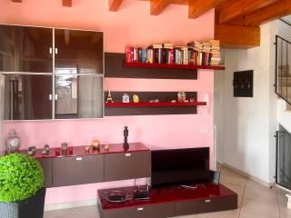 Villa unifamiliare, ottimo stato, 190 m², Moniga del Garda