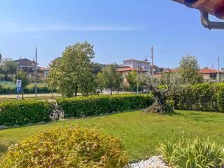 Villa unifamiliare, ottimo stato, 190 m², Moniga del Garda — foto 10 di 11