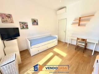 Appartamento via delle Peschiere, Centro, Loano