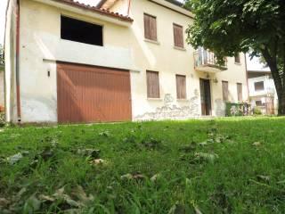 Villa unifamiliare viale Alessandro Manzoni 67, Centro, Romano d'Ezzelino