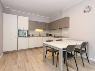 Trilocale via Pietro Calcinardi 26/a, Desenzano Centro, Desenzano del Garda — foto 4 di 13