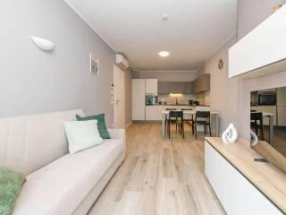 Trilocale via Pietro Calcinardi 26/a, Desenzano Centro, Desenzano del Garda — foto 3 di 13