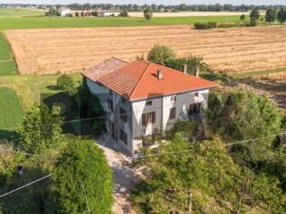 Terratetto unifamiliare frazione Castione dei Marchesi 160, Castione Marchesi, Fidenza — foto 10 di 61