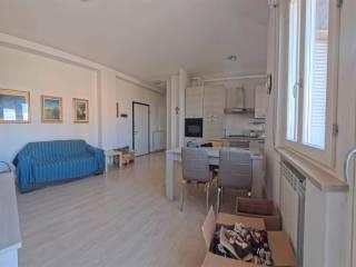 Trilocale ottimo stato, terzo piano, Centro, Casalpusterlengo — foto 9 di 9