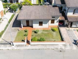 Villa plurifamiliare via Donatori di Sangue 25, Gabbiana, Marcaria — foto 13 di 24