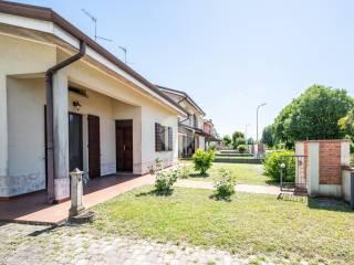 Villa plurifamiliare via Donatori di Sangue 25, Gabbiana, Marcaria — foto 8 di 24