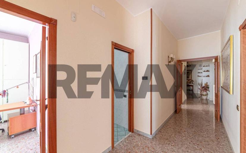 Appartamento via Carlo Santoro, Centro, Cava de' Tirreni — foto 3 di 41