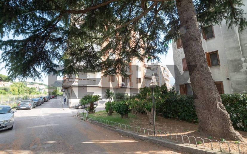 Appartamento via Carlo Santoro, Centro, Cava de' Tirreni — foto 7 di 41