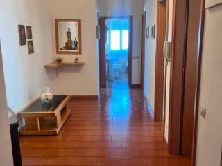 Trilocale via Vittorio Veneto, Malgrate — foto 8 di 22