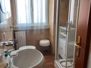 Trilocale via Vittorio Veneto, Malgrate — foto 18 di 22