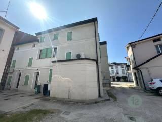 Villa a schiera via Cantone, Centro, San Giacomo delle Segnate — foto 18 di 37