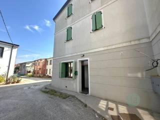 Villa a schiera via Cantone, Centro, San Giacomo delle Segnate — foto 5 di 37