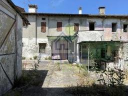Terratetto plurifamiliare via Mazzini, Centro, Pomponesco