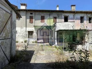Terratetto plurifamiliare via Mazzini, Centro, Pomponesco