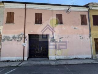 Terratetto plurifamiliare via Mazzini, Centro, Pomponesco — foto 2 di 21