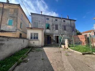Terratetto unifamiliare 406 m², Centro, Sustinente