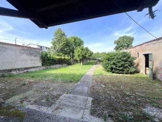 Terratetto unifamiliare 574 m², buono stato, Centro, Sustinente — foto 15 di 30