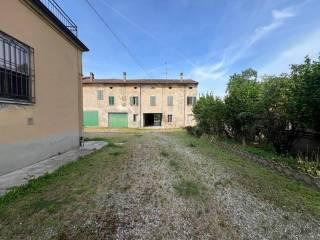 Terratetto unifamiliare 574 m², buono stato, Centro, Sustinente — foto 7 di 30