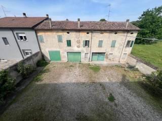 Terratetto unifamiliare 574 m², buono stato, Centro, Sustinente — foto 19 di 30