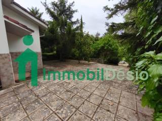 Villa bifamiliare Contrada Grutto, Tito — foto 11 di 27