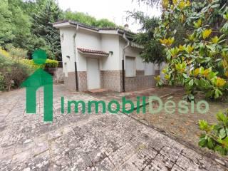 Villa bifamiliare Contrada Grutto, Tito — foto 4 di 27