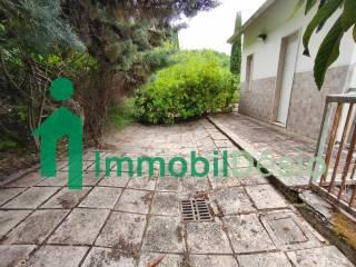 Villa bifamiliare Contrada Grutto, Tito — foto 2 di 27