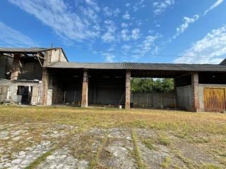 Cascina, da ristrutturare, 935 m², Centro, Genivolta — foto 2 di 30