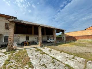Cascina, da ristrutturare, 935 m², Centro, Genivolta — foto 27 di 30