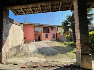 Terratetto unifamiliare 287 m², buono stato, Centro, Genivolta — foto 13 di 51