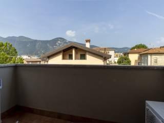 Trilocale via G. B . Zucchi 3, Centro, Mandello del Lario — foto 15 di 26